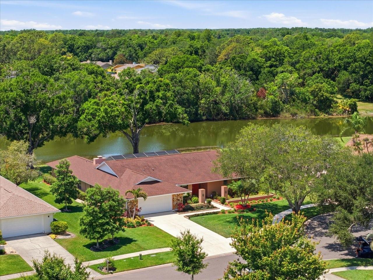 4326 MIDDLE LAKE DR