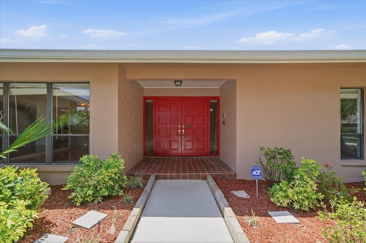 4326 MIDDLE LAKE DR