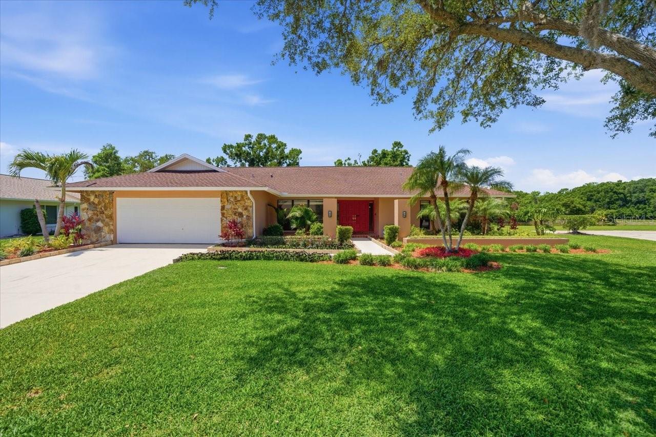 4326 MIDDLE LAKE DR