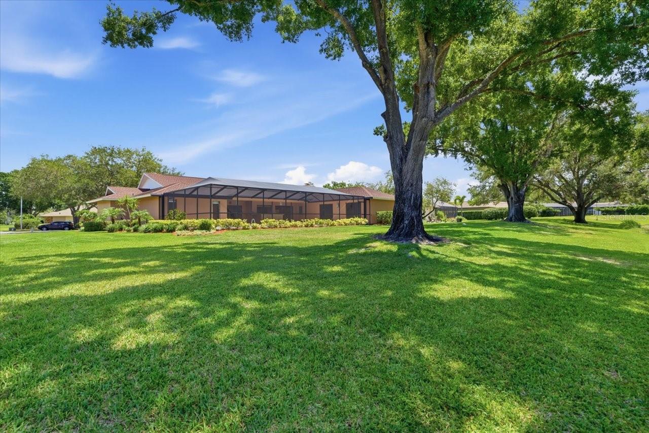 4326 MIDDLE LAKE DR