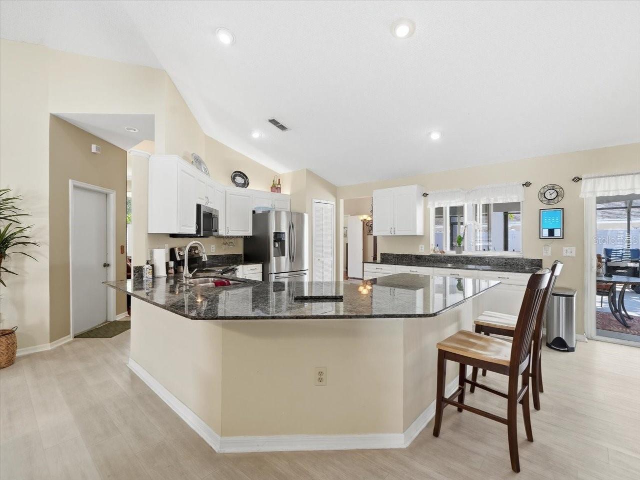 6512 STEEPLECHASE DR