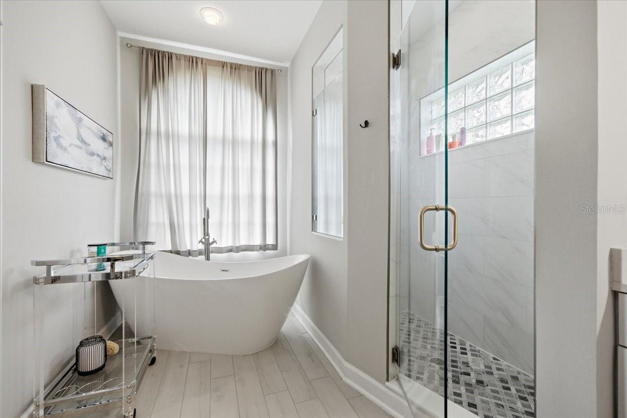 16109 BELLE MEADE BLVD