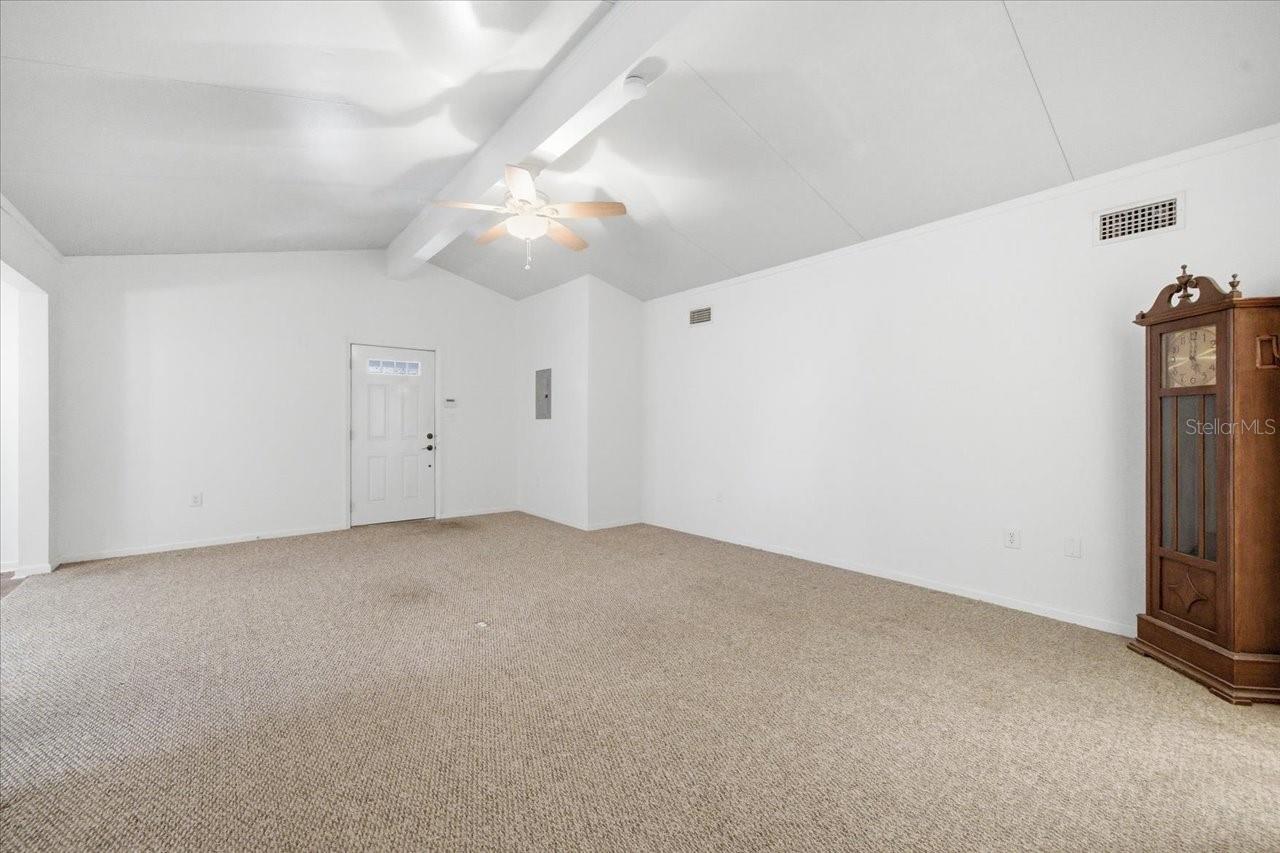 15612 HOWELL PARK LN