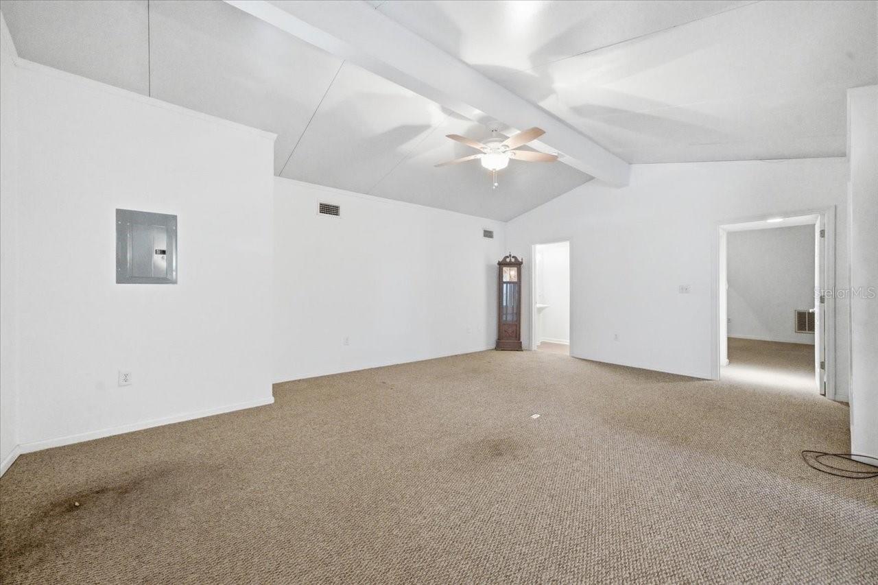 15612 HOWELL PARK LN