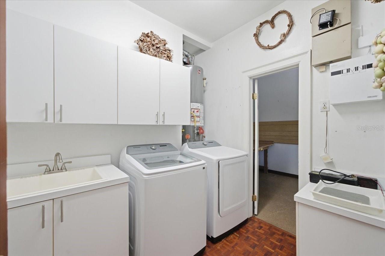 15612 HOWELL PARK LN