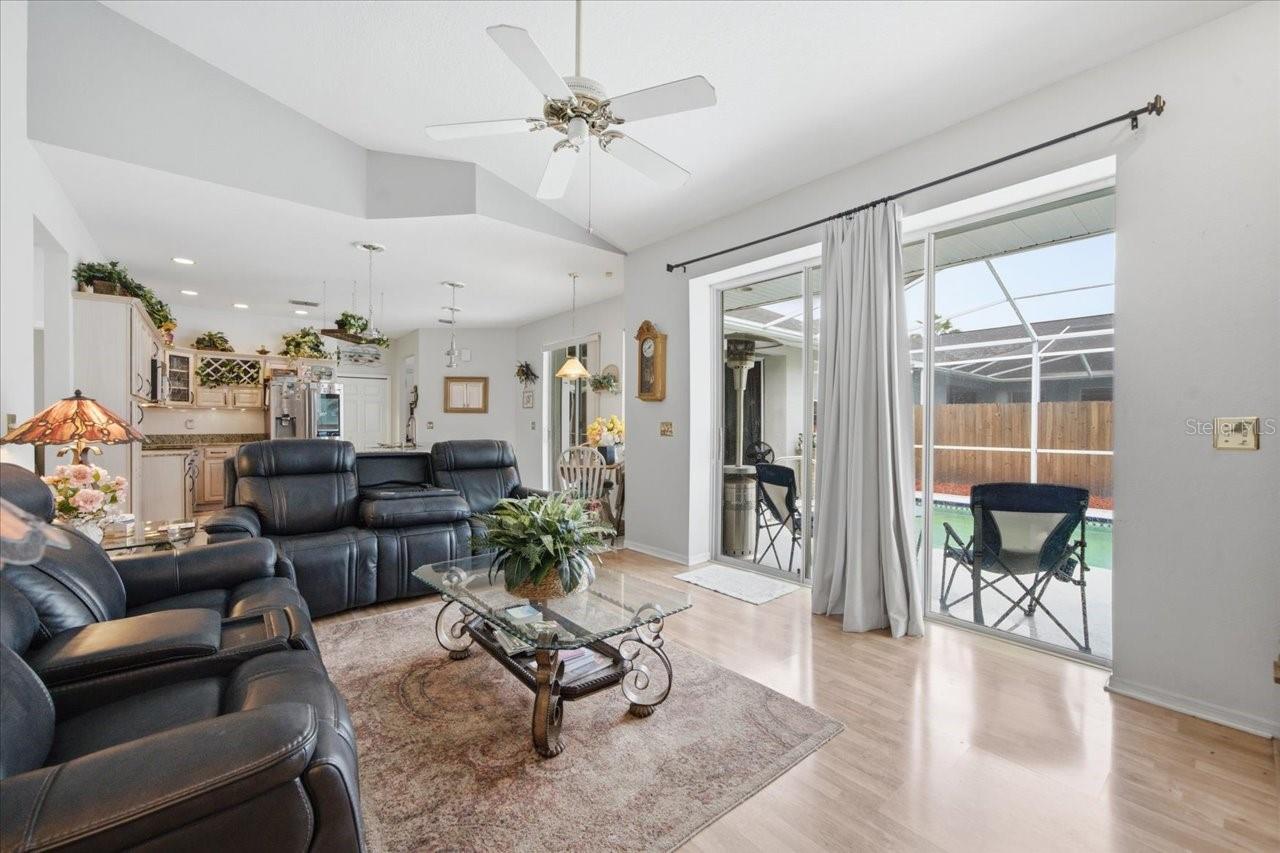 3702 CYPRESS MEADOWS RD