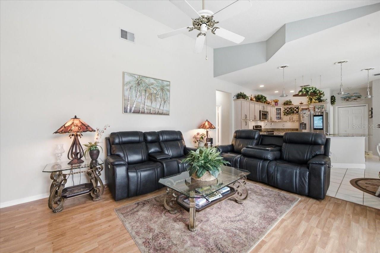 3702 CYPRESS MEADOWS RD