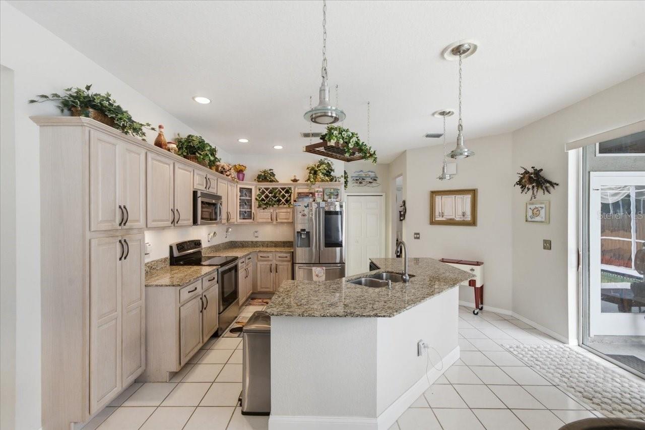 3702 CYPRESS MEADOWS RD