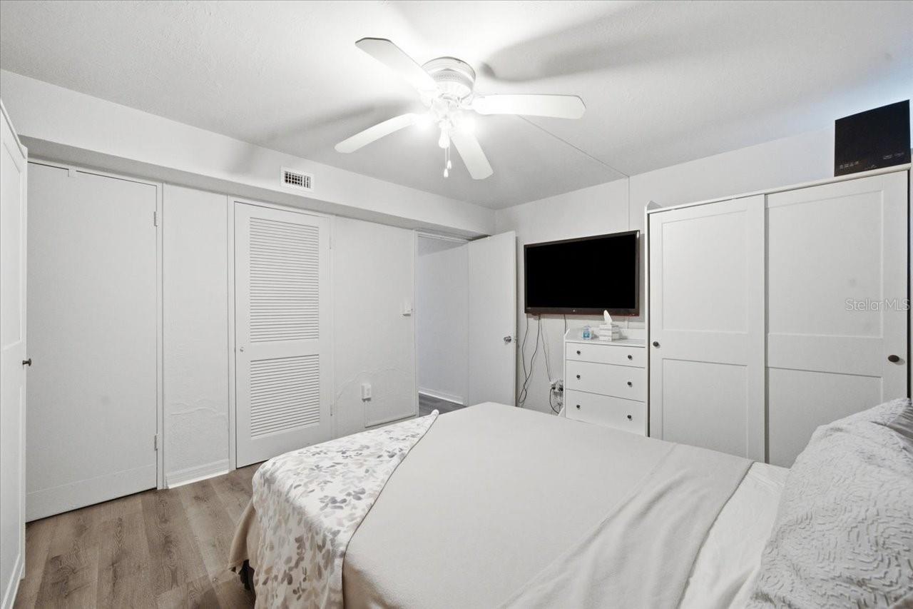 12002 WATERSIDE CT