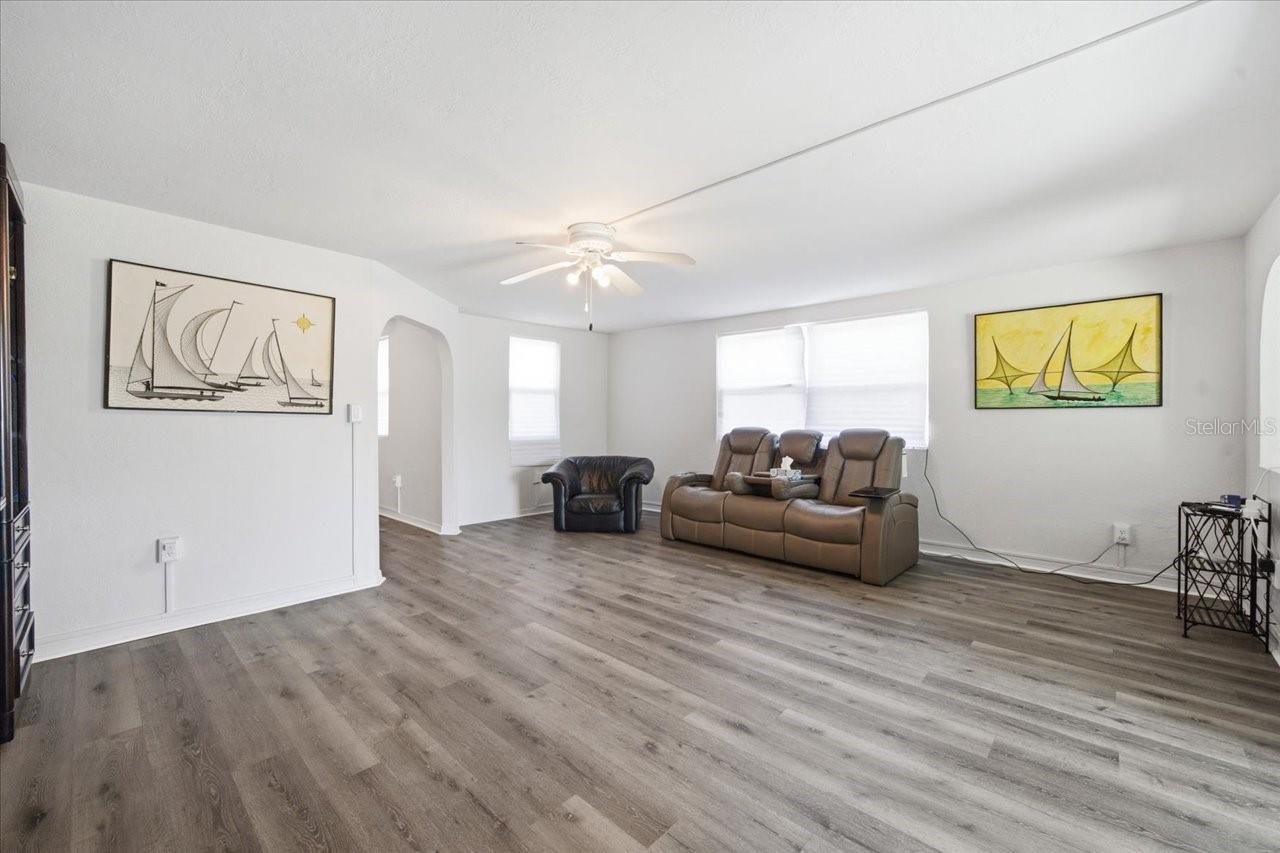 12002 WATERSIDE CT