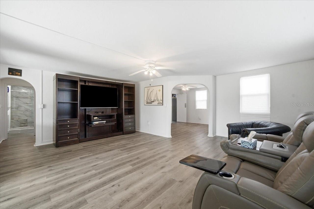 12002 WATERSIDE CT