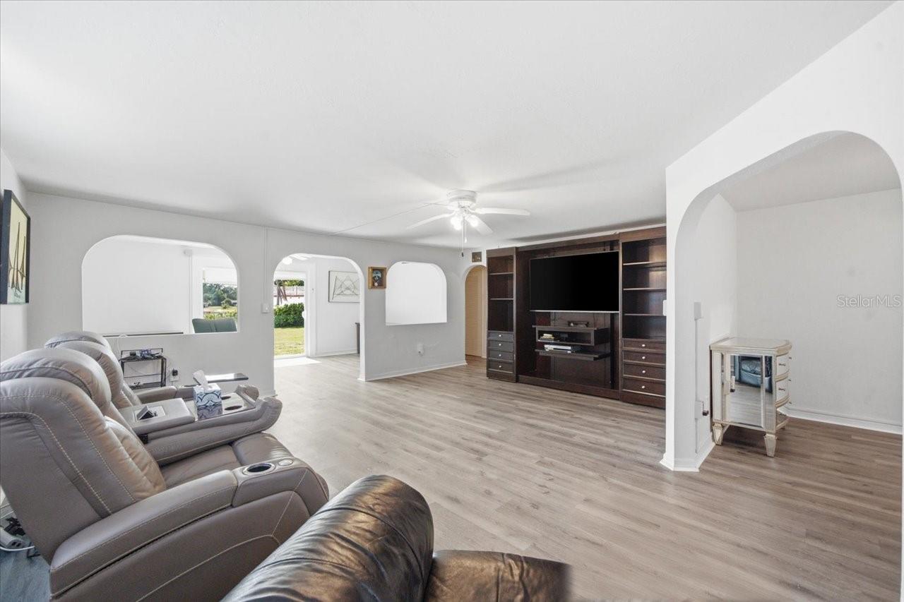 12002 WATERSIDE CT