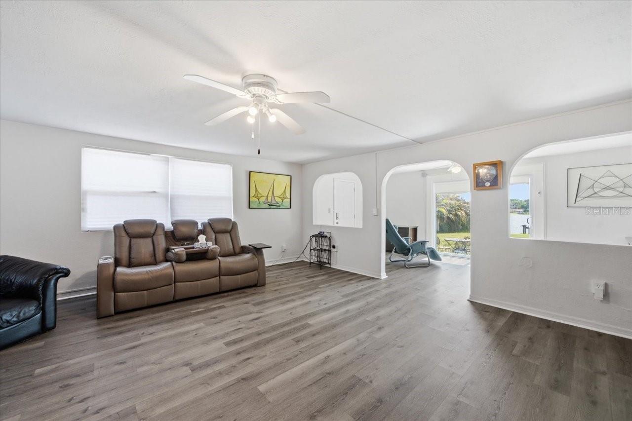 12002 WATERSIDE CT