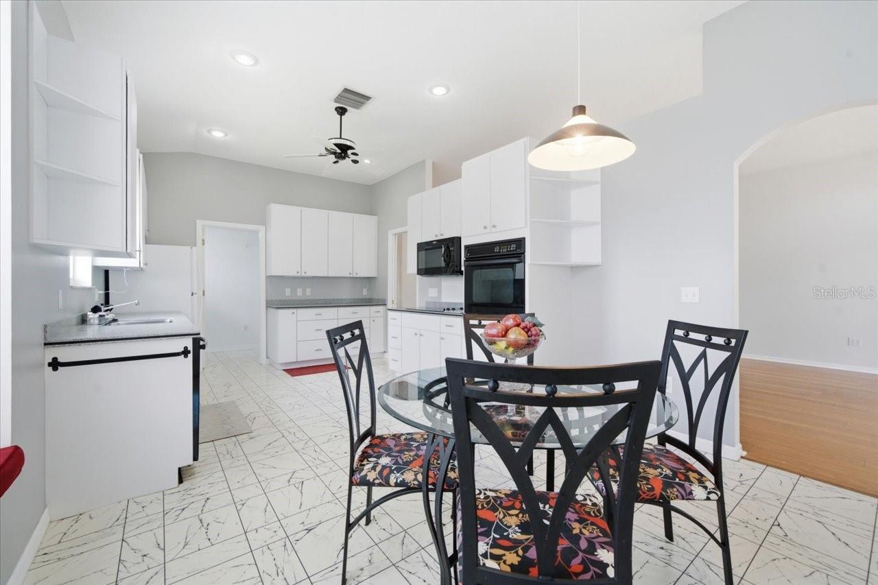 4628 CORSAGE DR