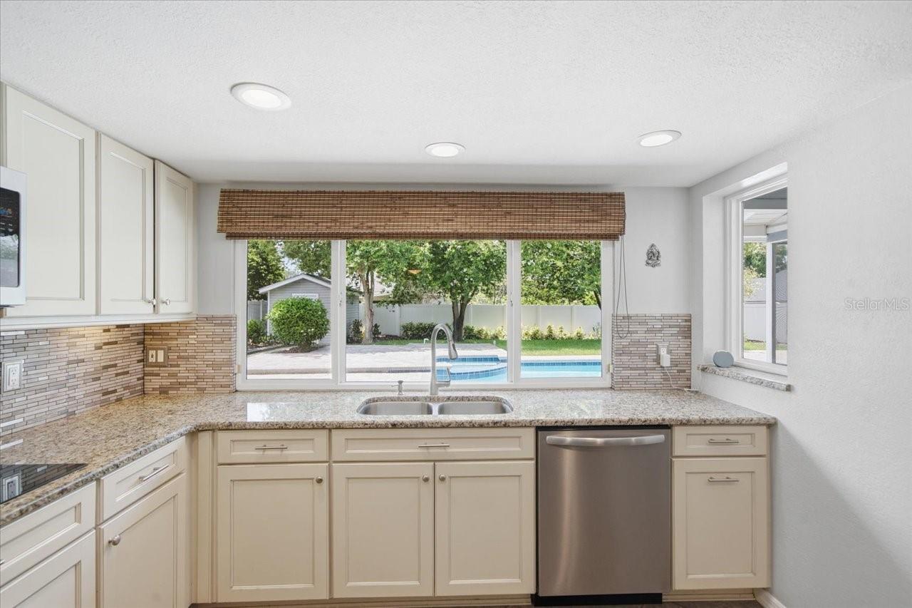 13101 BURNES LAKE DR