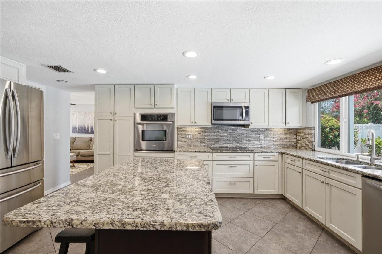 13101 BURNES LAKE DR