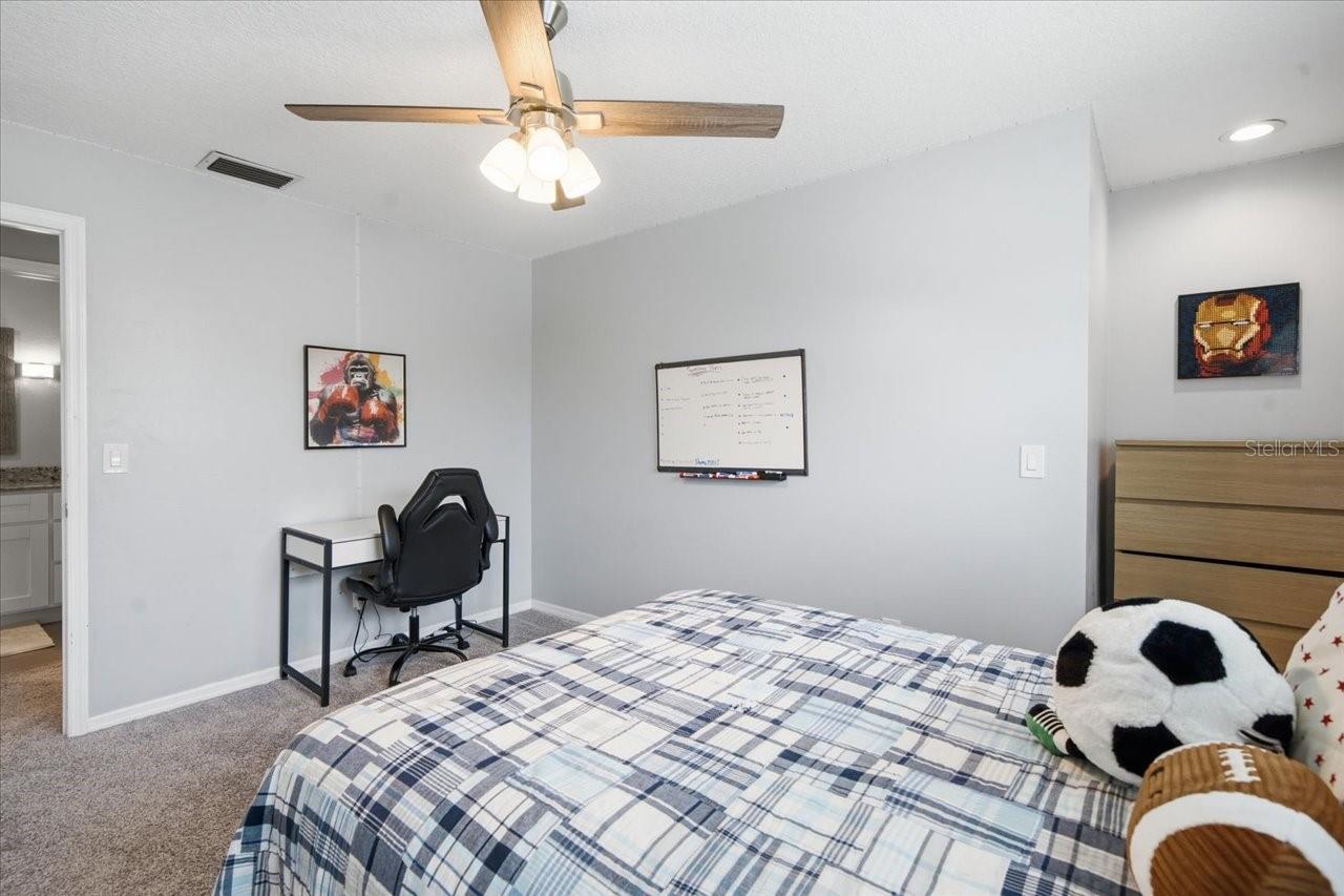 13101 BURNES LAKE DR