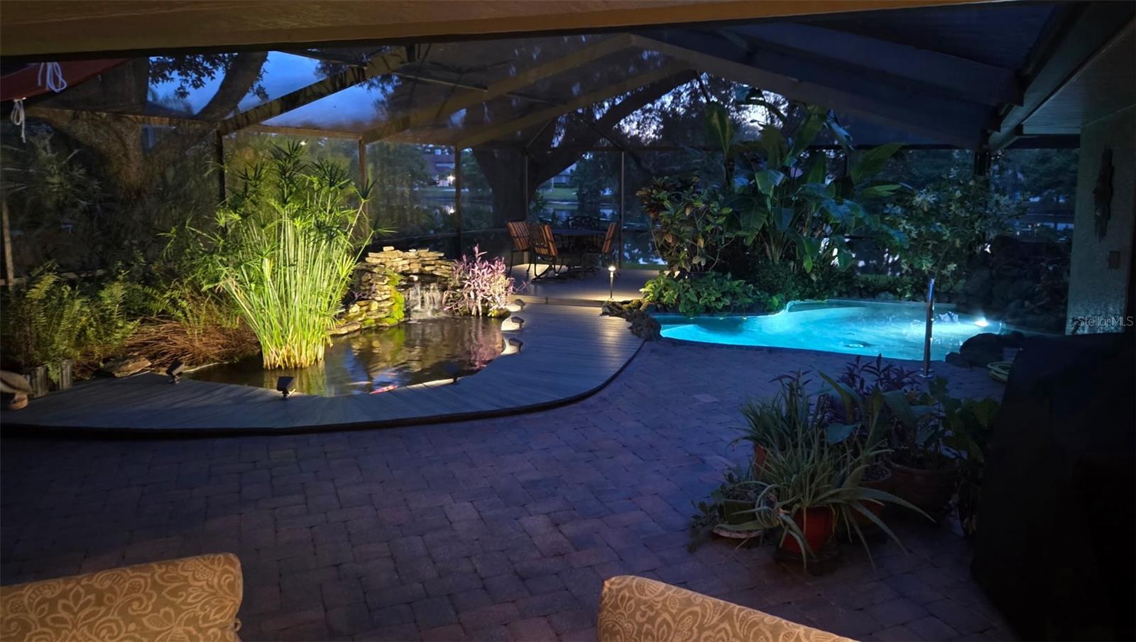 15114 LAUREL COVE CIR