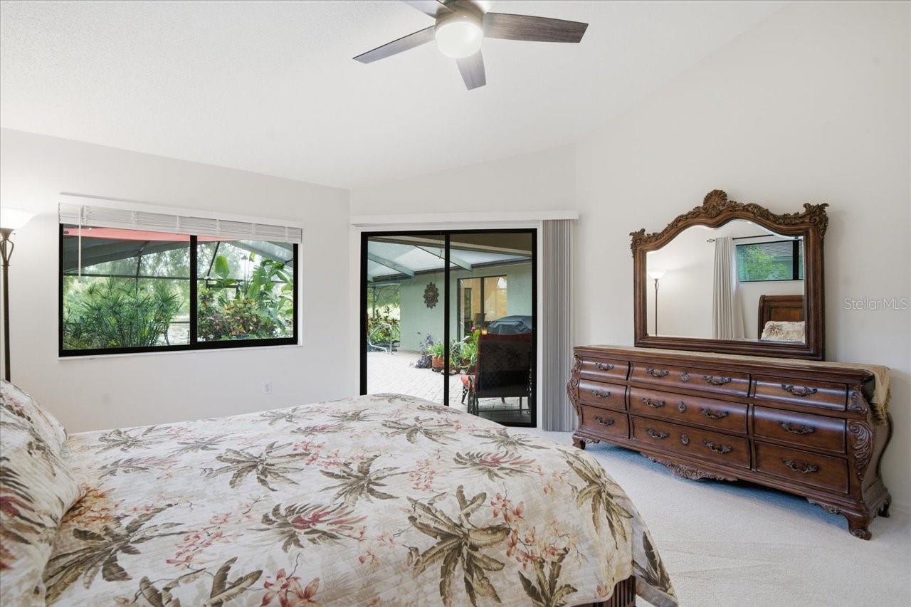 15114 LAUREL COVE CIR
