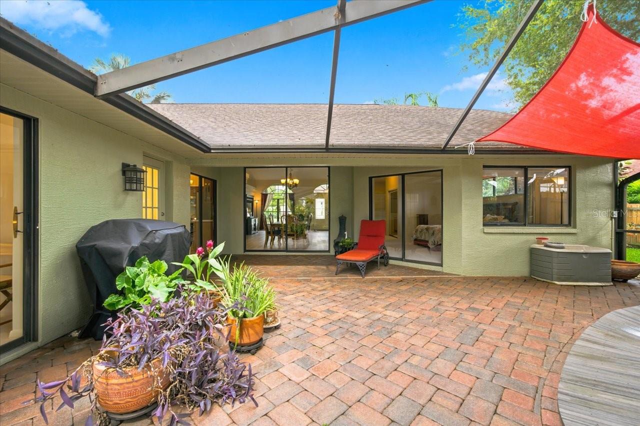 15114 LAUREL COVE CIR