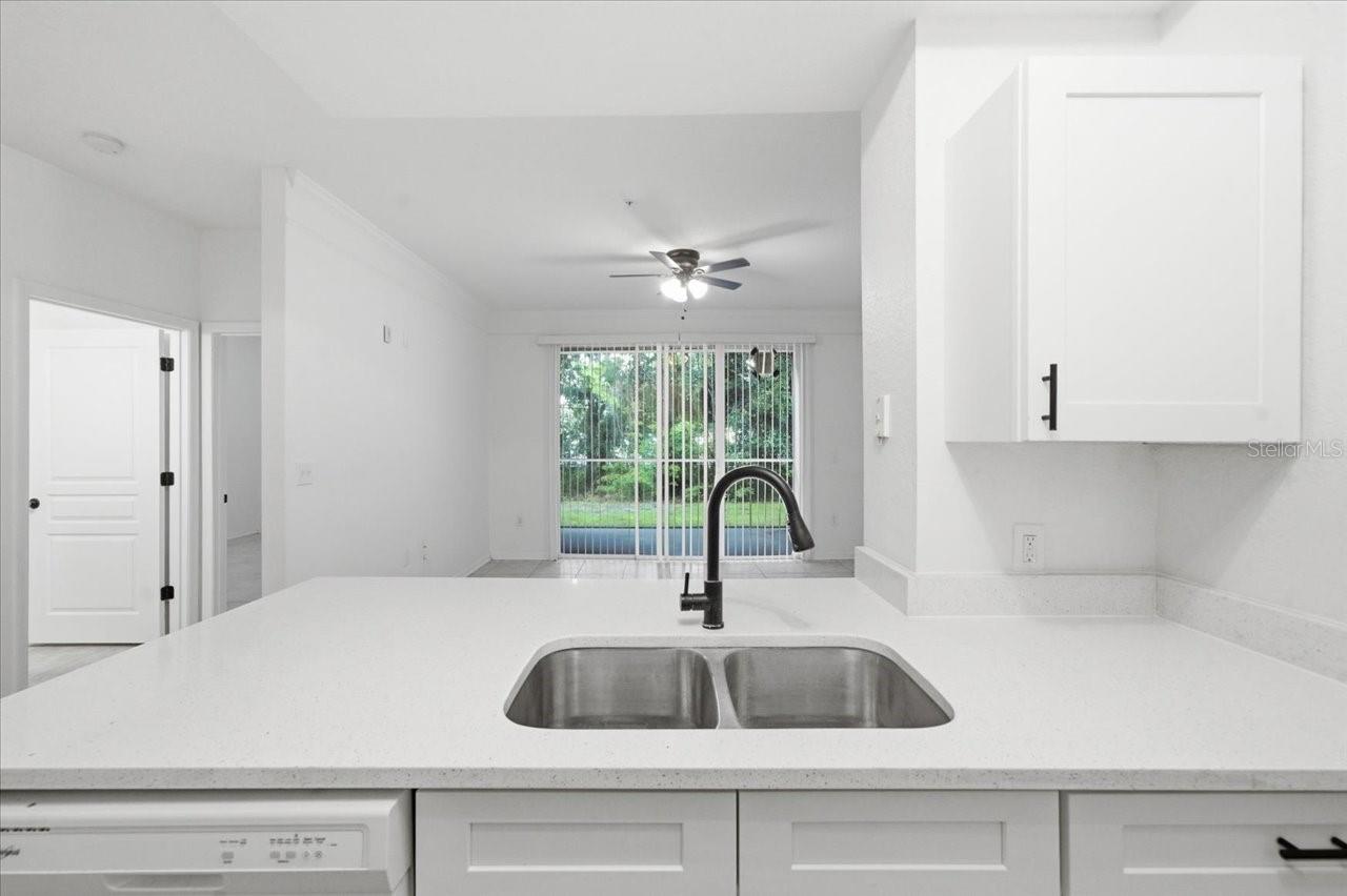 17104 CARRINGTON PARK DR #516