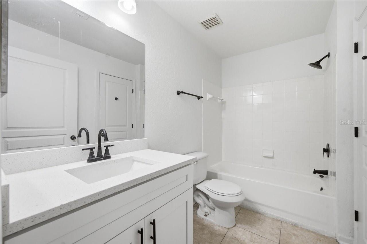 17104 CARRINGTON PARK DR #516