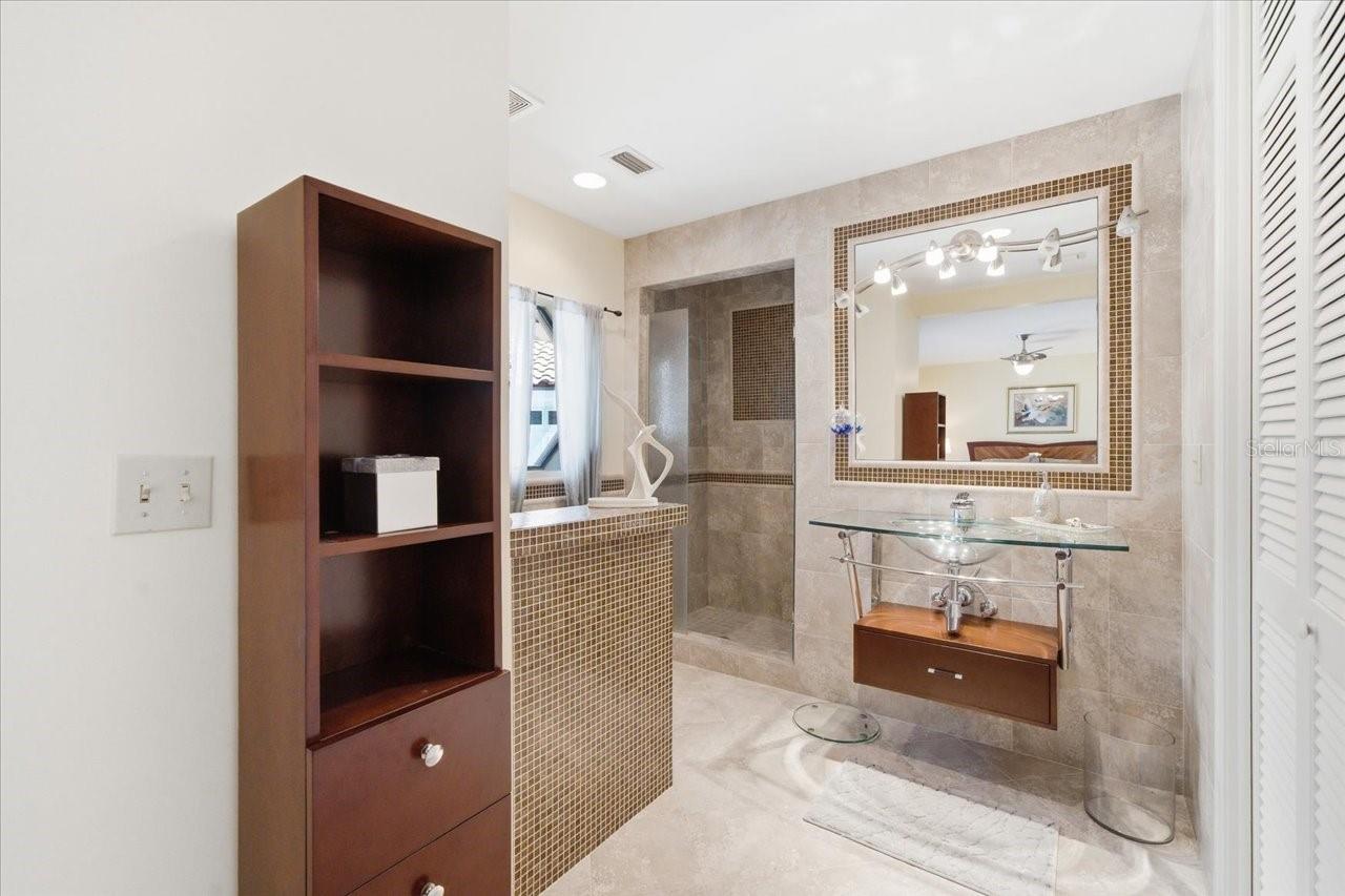 11609 CARROLLWOOD DR