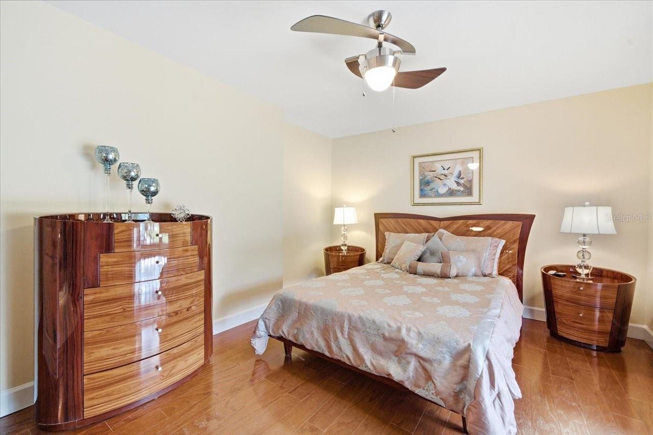 11609 CARROLLWOOD DR