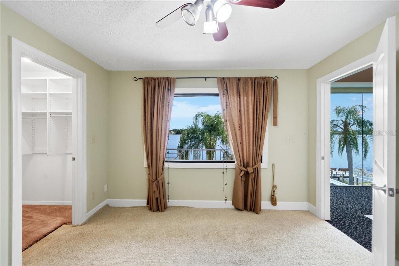 11609 CARROLLWOOD DR