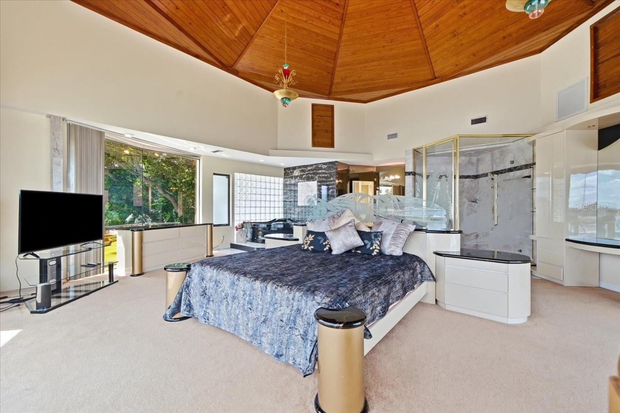 11609 CARROLLWOOD DR