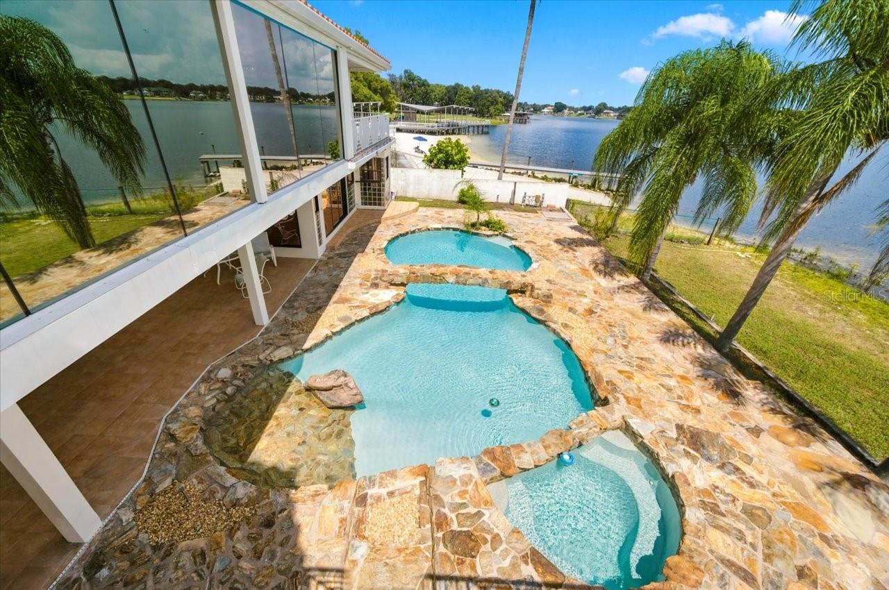 11609 CARROLLWOOD DR