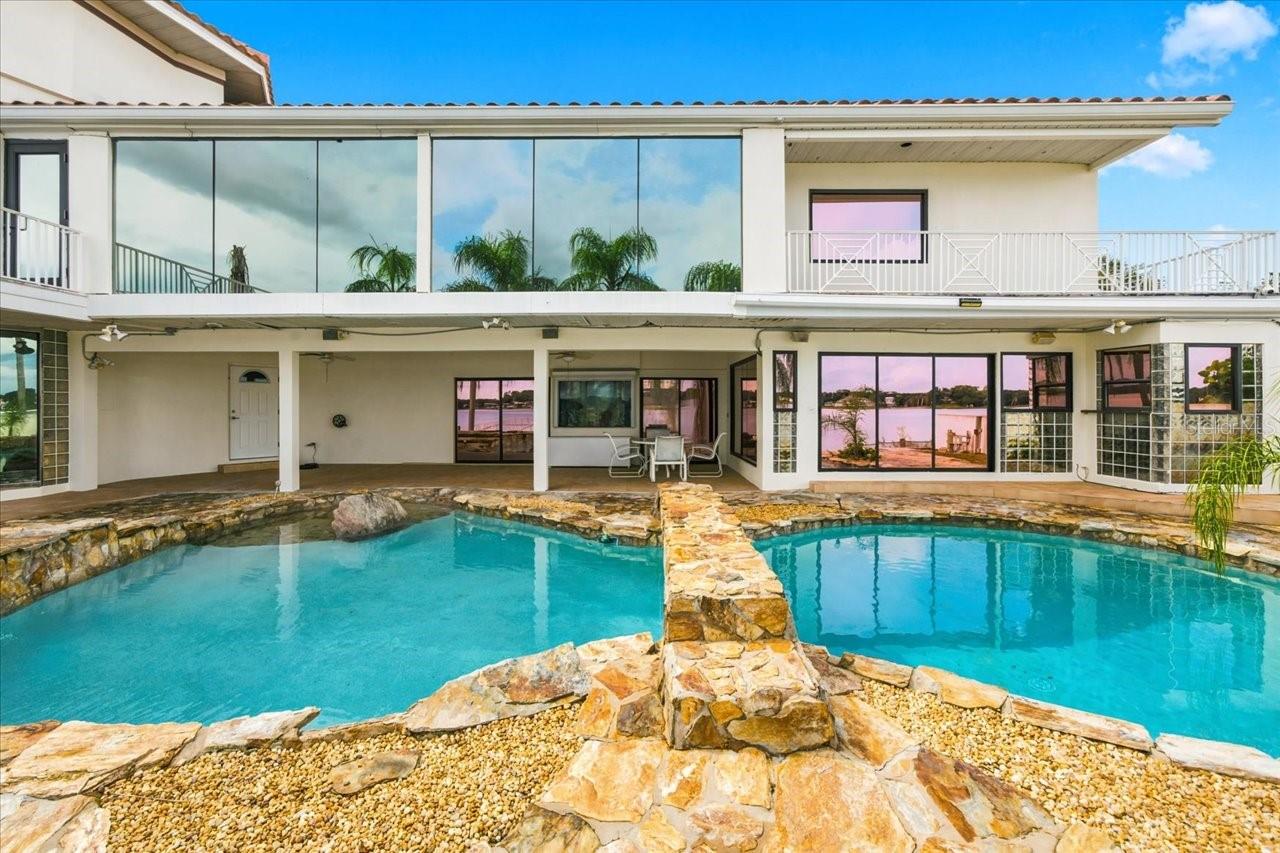 11609 CARROLLWOOD DR