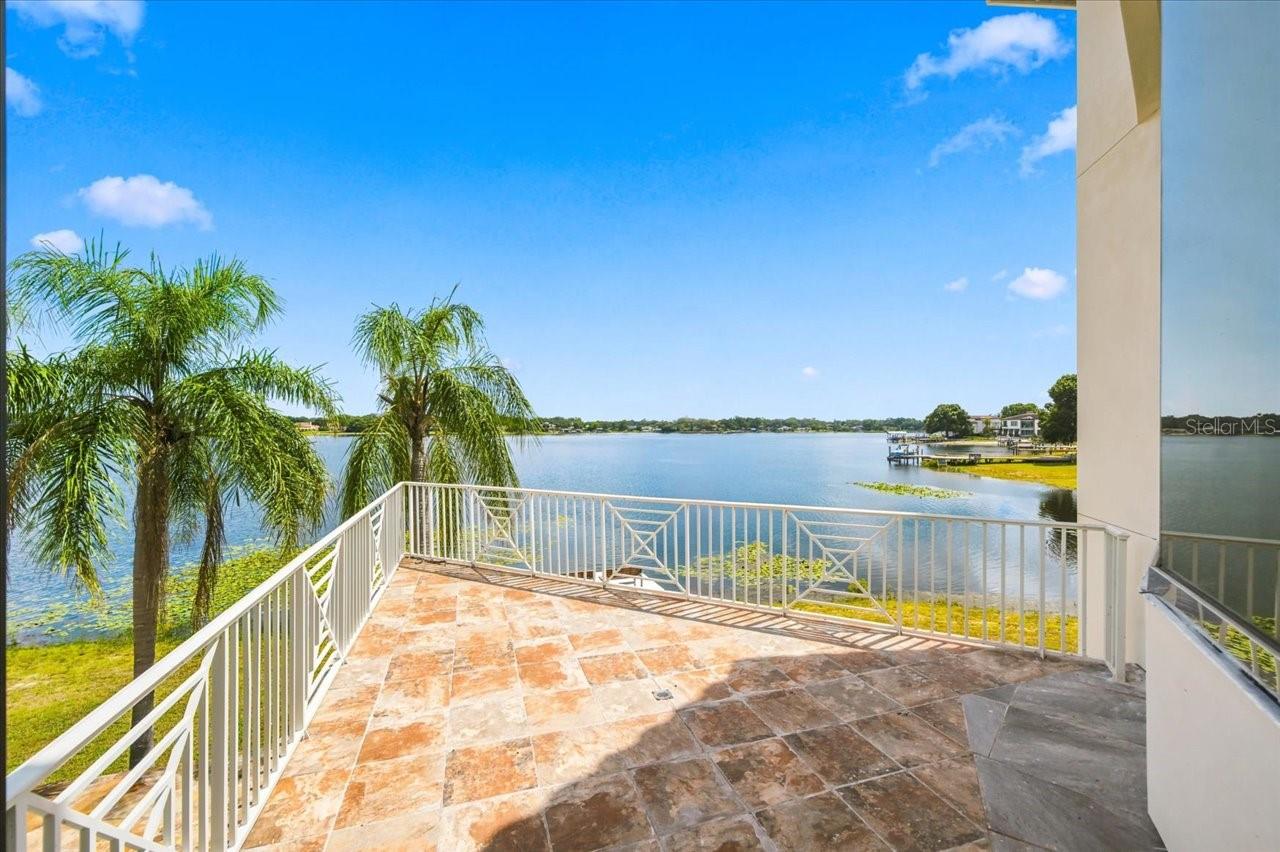 11609 CARROLLWOOD DR