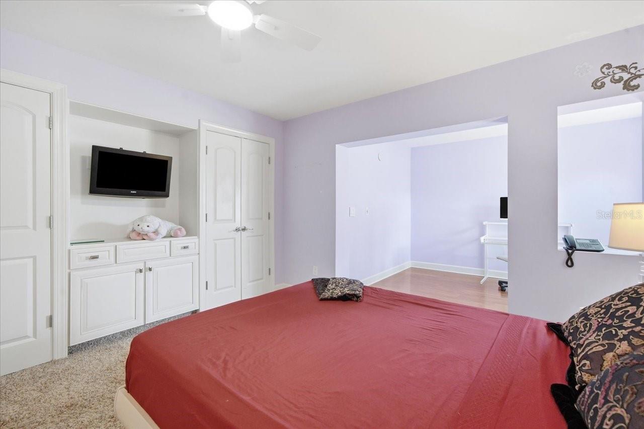 11609 CARROLLWOOD DR