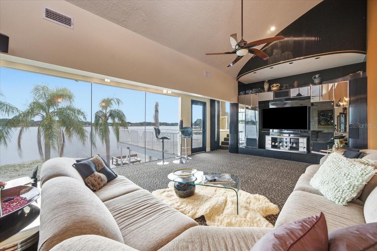 11609 CARROLLWOOD DR