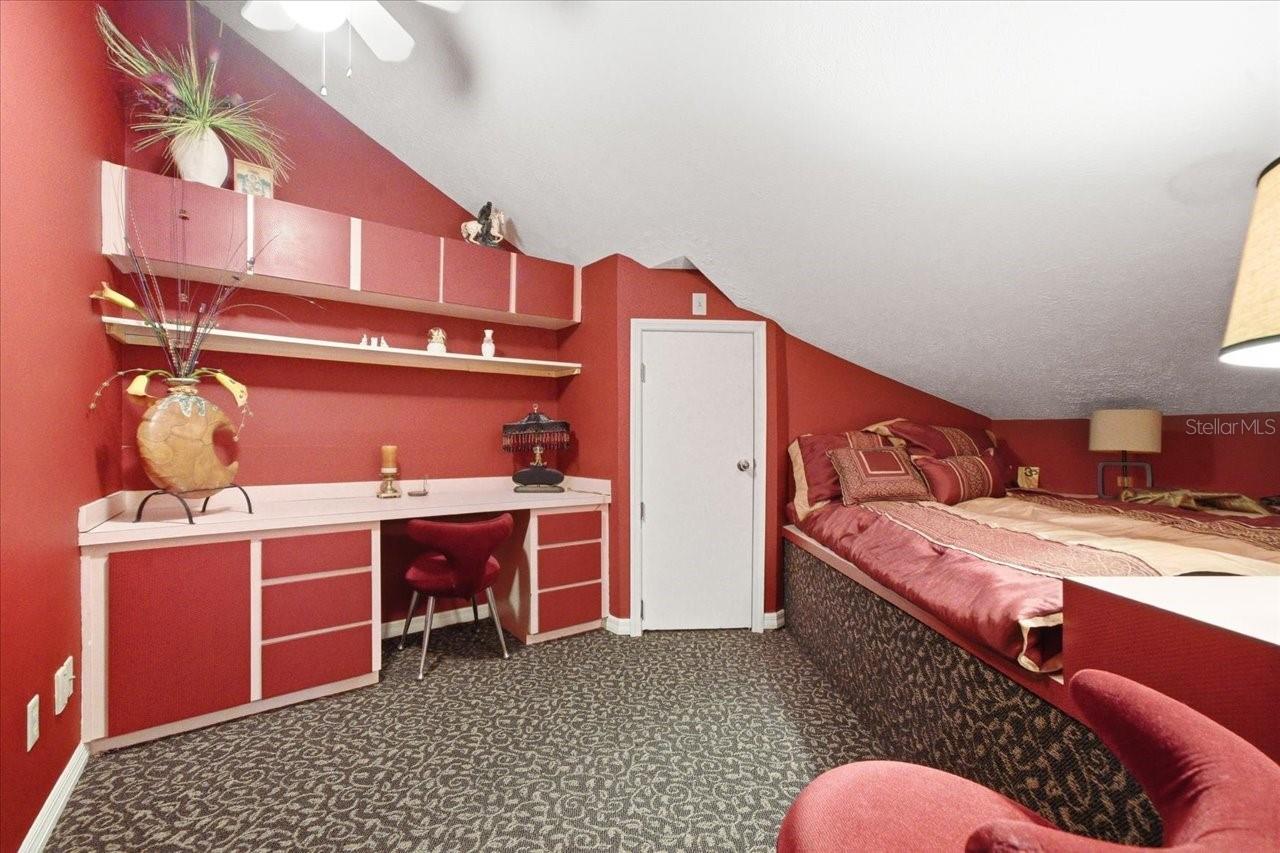 11609 CARROLLWOOD DR