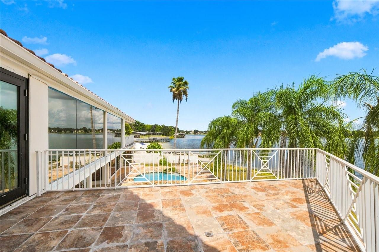 11609 CARROLLWOOD DR