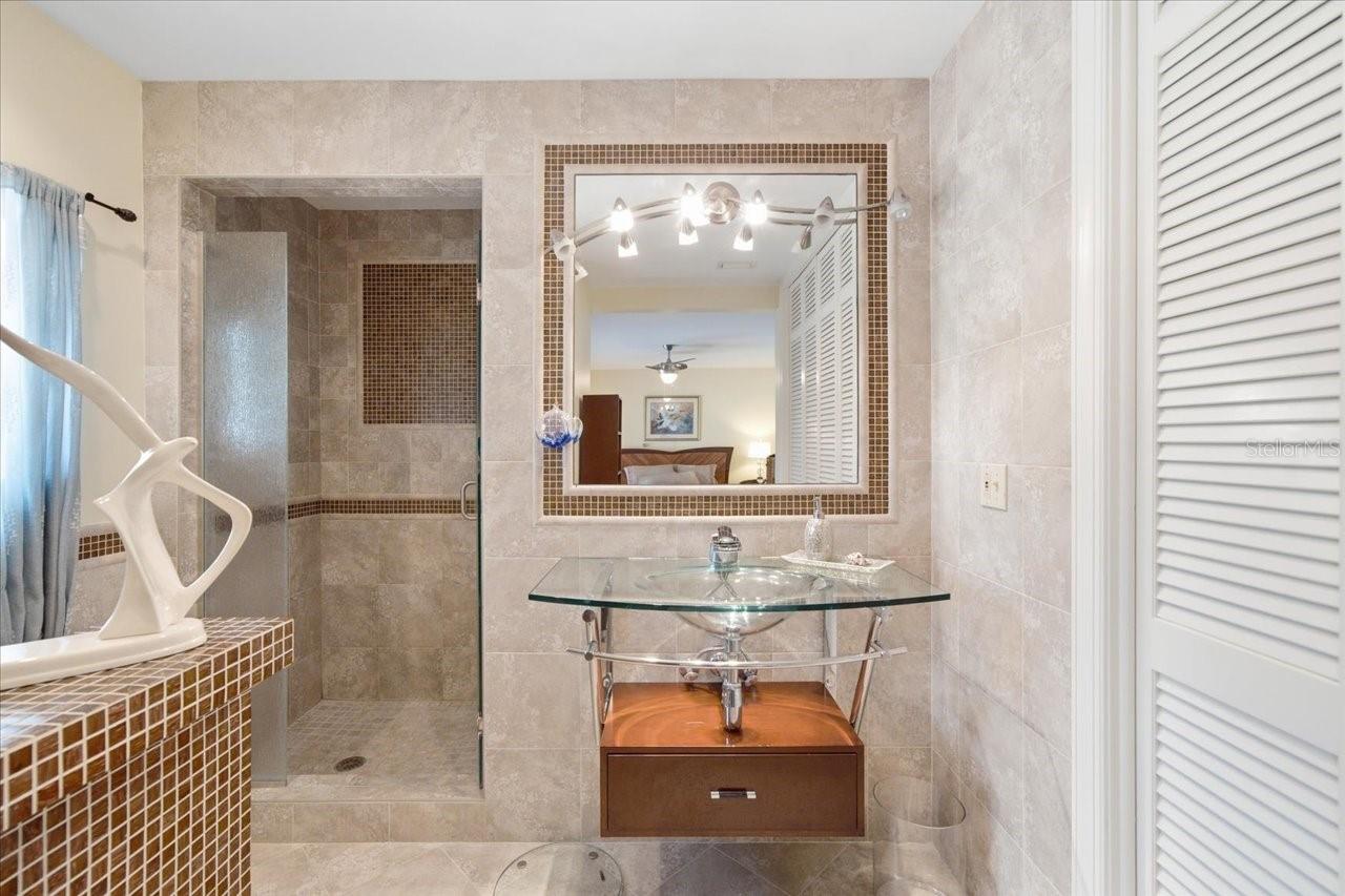 11609 CARROLLWOOD DR