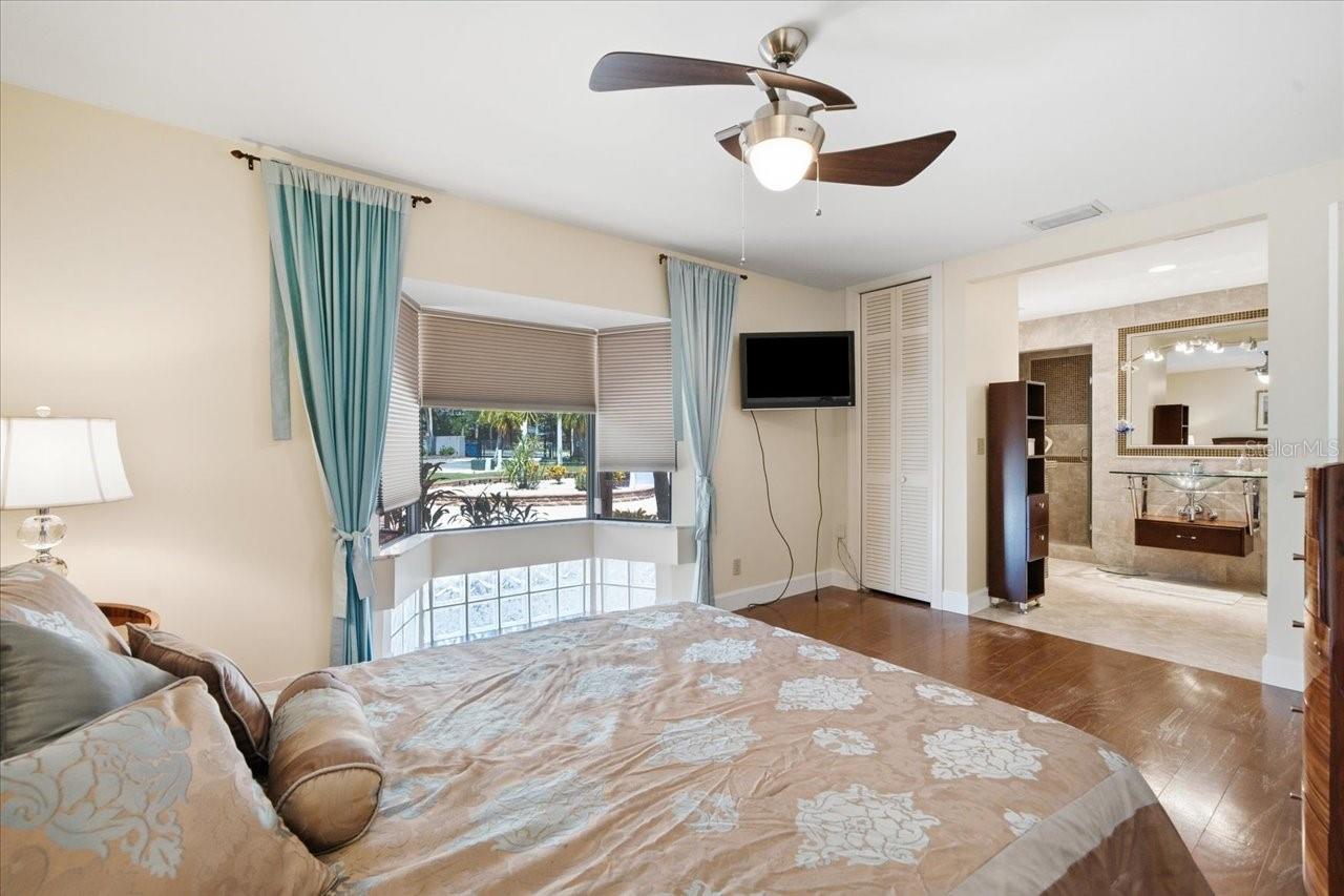 11609 CARROLLWOOD DR