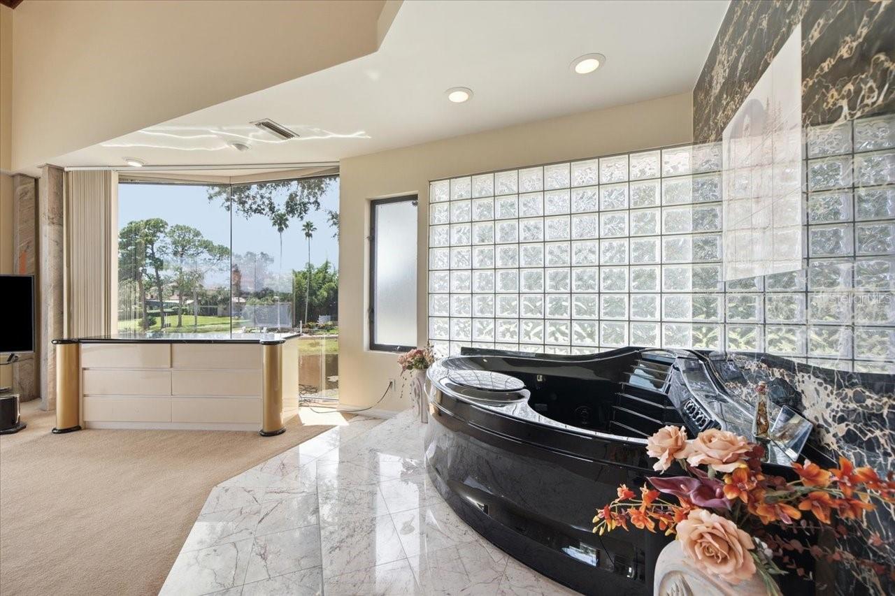 11609 CARROLLWOOD DR
