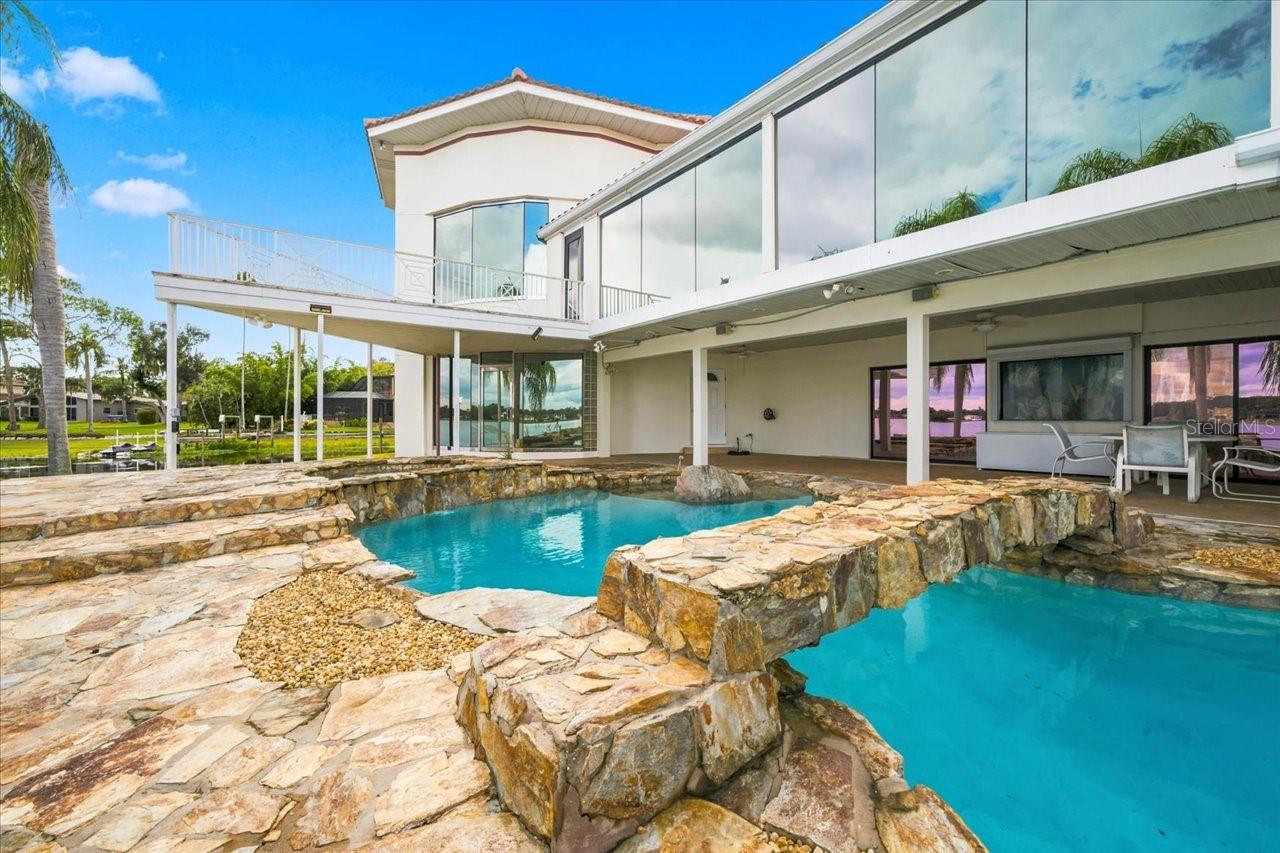 11609 CARROLLWOOD DR