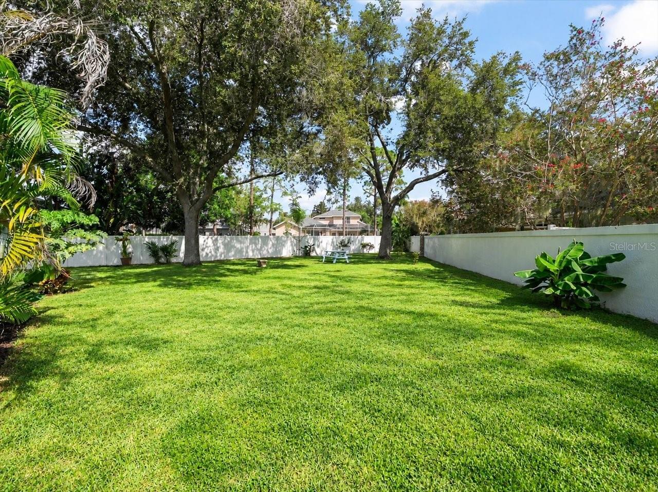 15019 LAKE EMERALD BLVD