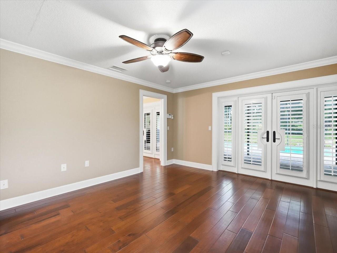 13903 MIDDLE PARK DR