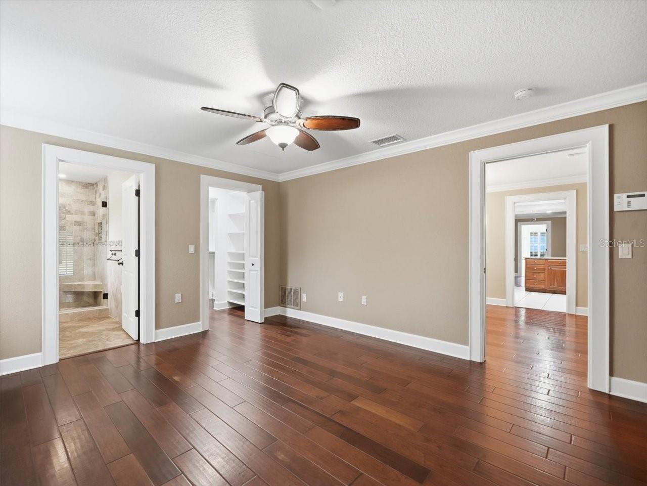 13903 MIDDLE PARK DR