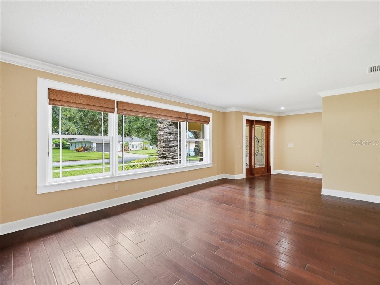 13903 MIDDLE PARK DR