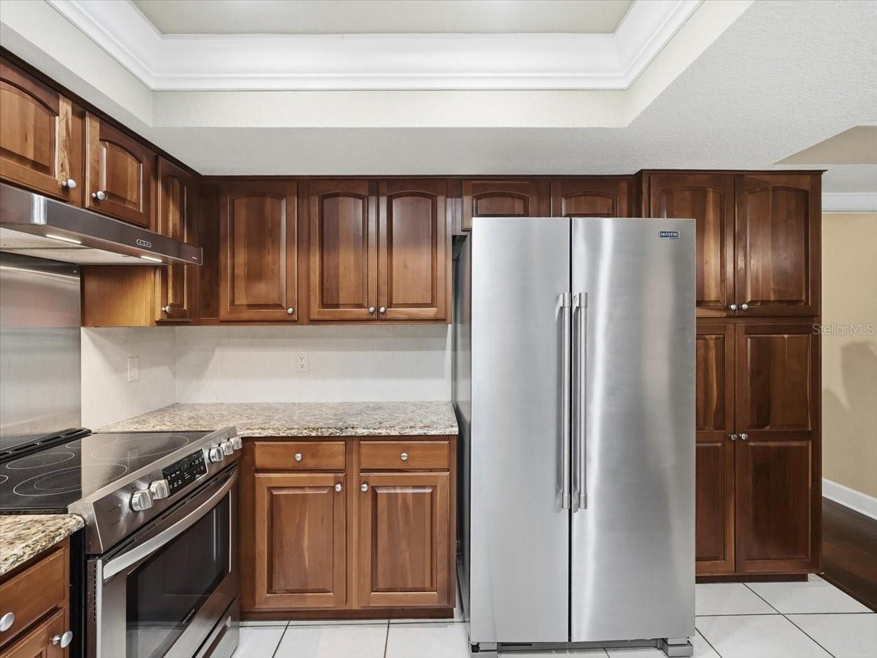 13903 MIDDLE PARK DR