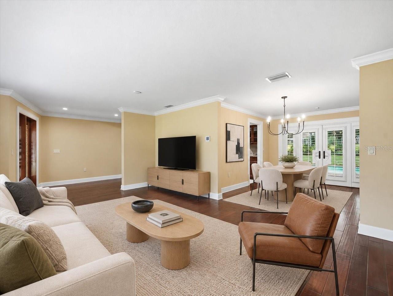 13903 MIDDLE PARK DR