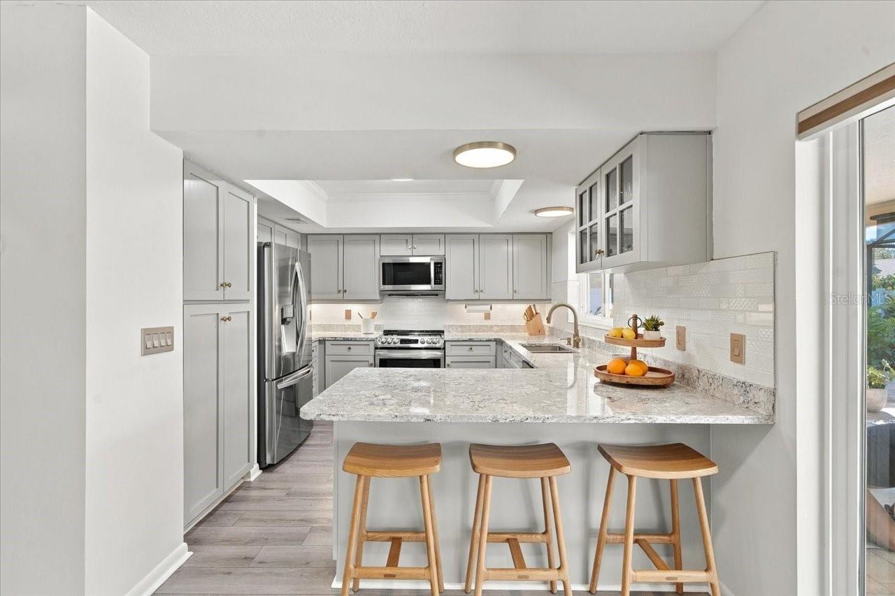 13810 LAKE VILLAGE PL