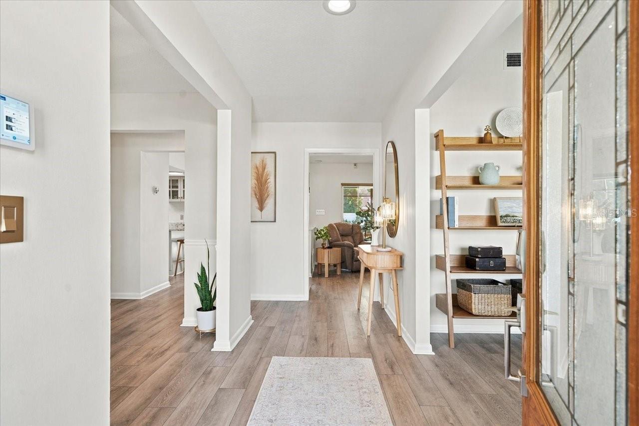 13810 LAKE VILLAGE PL