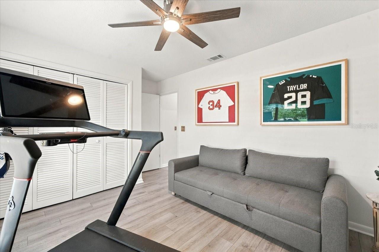 13810 LAKE VILLAGE PL